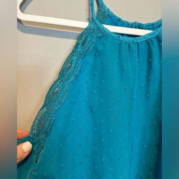 Women's Dressy Aqua Tank Top - Light sheer material Size worn 2x Size S - Picture 2 of 11
